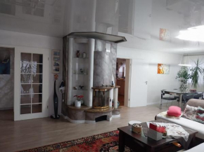 3-Zimmer-Wohnung auf Chernaya Gora für einen Monat